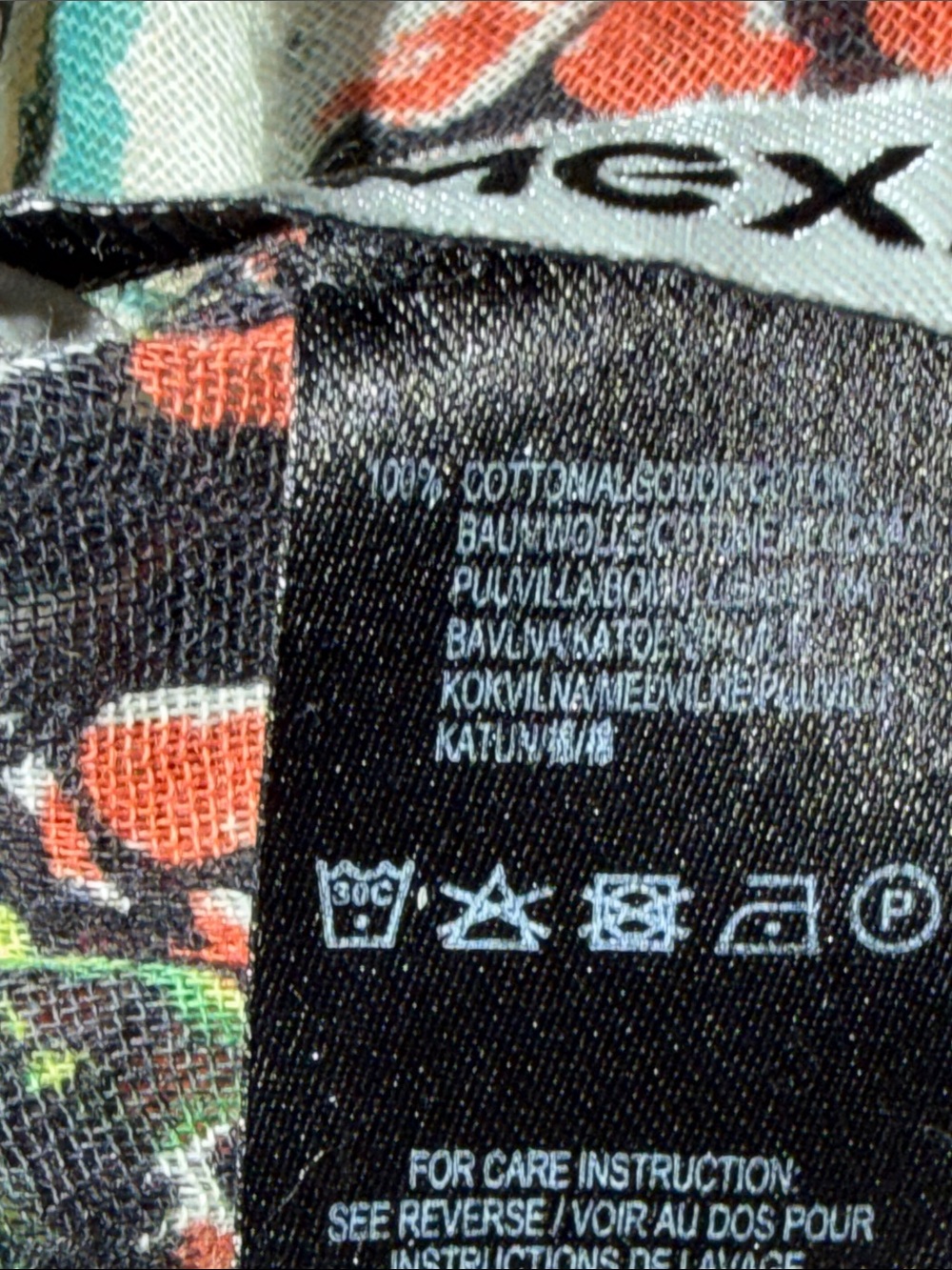 MEXX Pattern Scarf - Picture 8 of 8